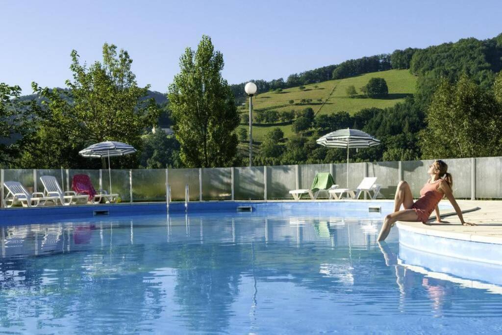 T 2 Dans Village Vacances 3 *** A Saint Geniez 2 Piscines Chauffee Pierrefiche  Bagian luar foto
